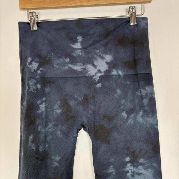SPANX Look at me Know Dark Blue Marble Space Dyed Compression Leggings Size: 1X - Picture 3 of 6